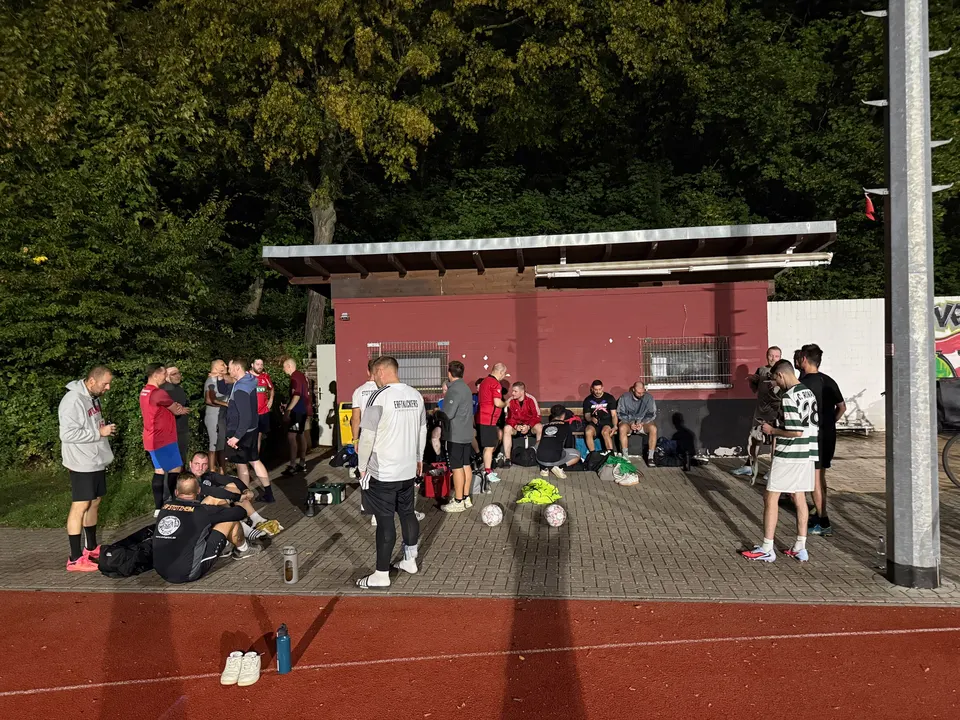 Geselliges Beisammensein nach dem Training im September 2026