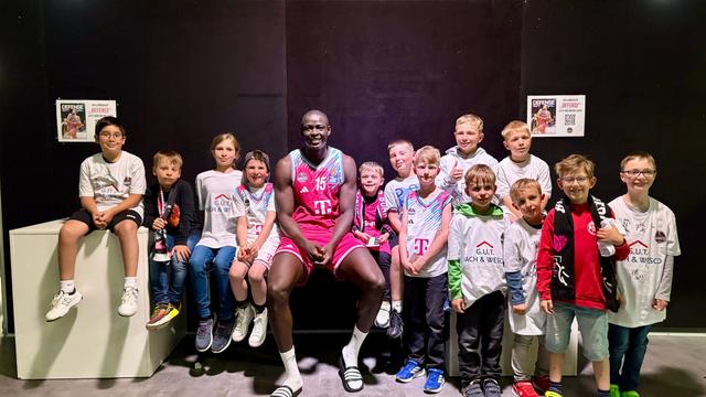 F‑Jugend des VFR Flamersheim erlebt unvergesslichen Tag bei den Telekom Baskets Bonn