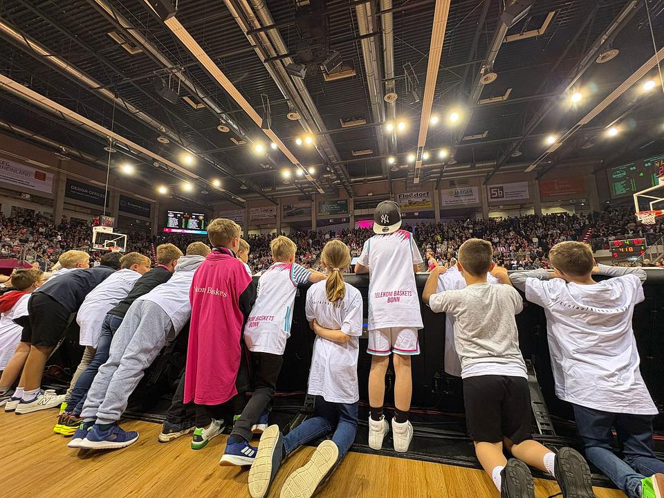 F‑Jugend des VFR Flamersheim erlebt unvergesslichen Tag bei den Telekom Baskets Bonn